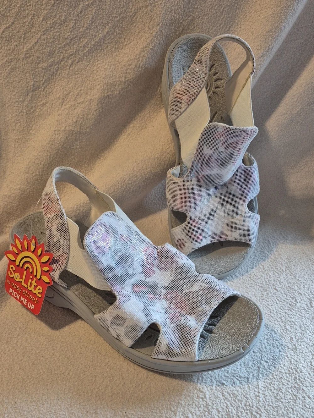 Easy Street So-Lite Women's 8 Floral White Slingback Sandals - New